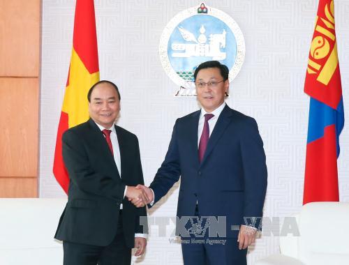 Thủ tướng Nguyễn Xuân Phúc hội đàm với Thủ tướng Mông Cổ ảnh 1